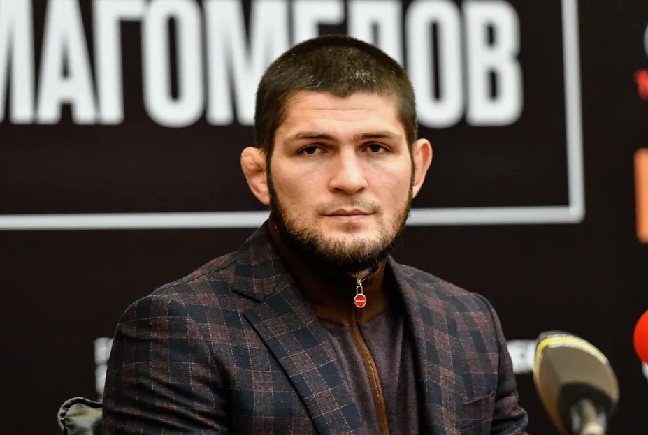 Nurmagomedov ale trénuje nejen slavné sportovce - aktivně spolupracuje