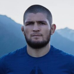 Khabib Nurmagomedov a islám: jak víra určila jeho cestu k MMA a vliv náboženství na jeho kariéru