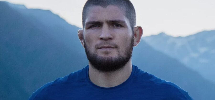 Khabib Nurmagomedov a islám: jak víra určila jeho cestu k MMA a vliv náboženství na jeho kariéru