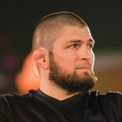 Khabib podporoval Umara po porážce: lekce odvahy, bratrství a sportovní moudrosti