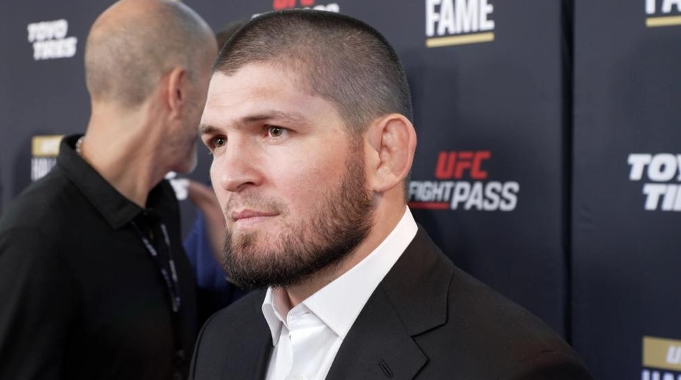 Khabib Nurmagomedov oficiálně oznamuje svůj odchod z MMA