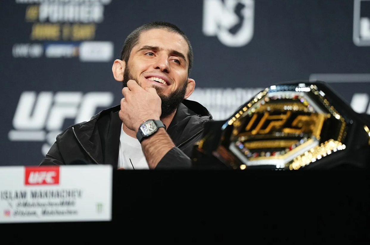 Khabib Nurmagomedov vyzývá Islama Machačeva