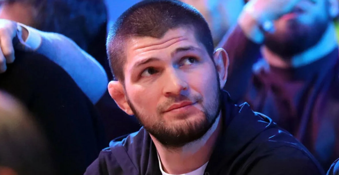 Khabib podpořil Zubairu Tukhugov poté, co se nezúčastnil