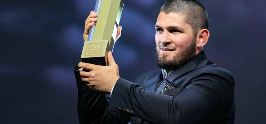 Khabib Nurmagomedov vysvětlil, proč sní o boji s basketbalovou legendou Michaelem Jordanem