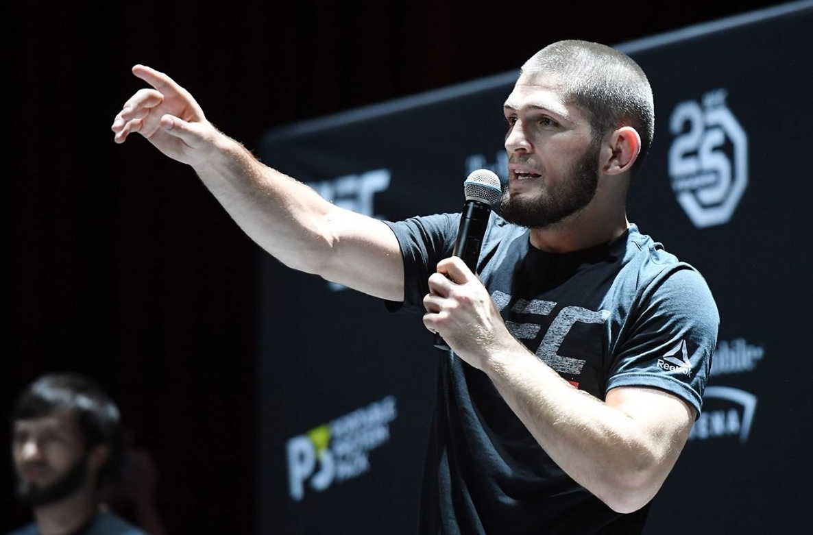 Khabib Nurmagomedov a Jon Jones nikdy