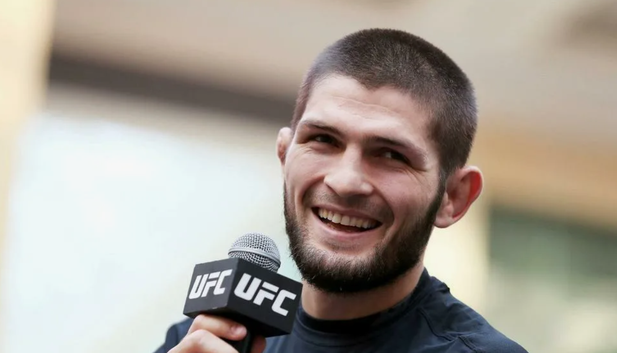 Nurmagomedov často mluví o svém otci Abdulmanapovi Nurmagomedovovi jako